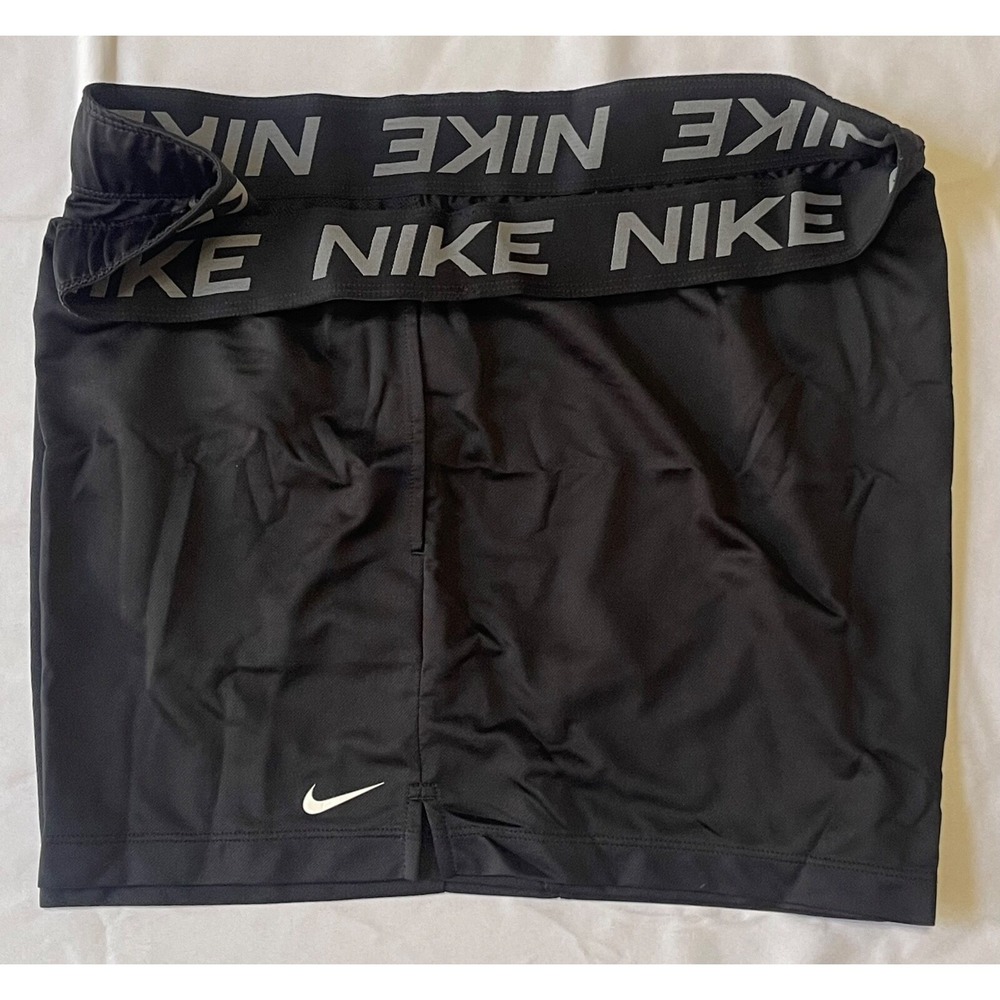 NIKE‎ TRAINING SHORTS WOMEN BLACK POCKETS LIGHT WEIGHT DA0319-013 2XL